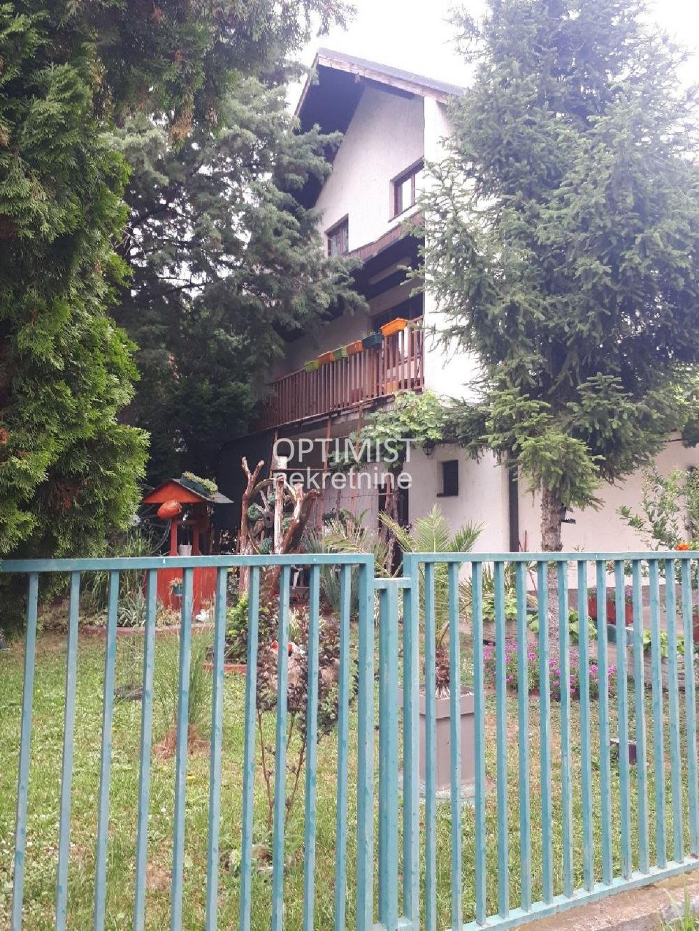 Altina, Ugrinovački put 7.deo, 244m2 na 3 ara ID#2573