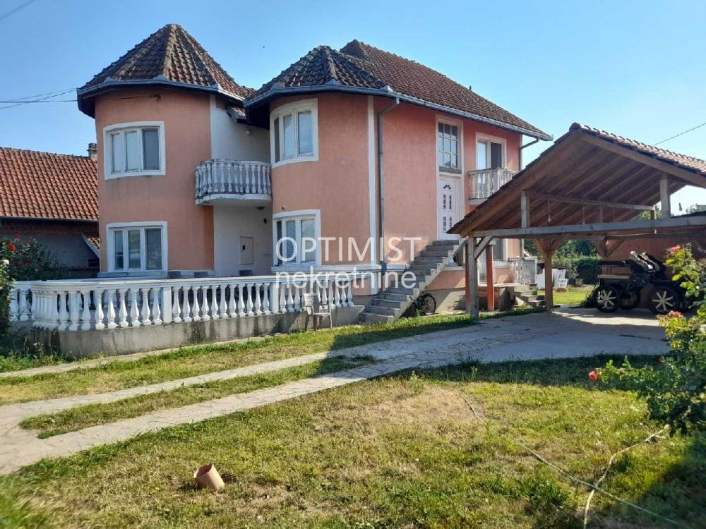 Batajnica, Stanka Tišme 1.deo, 217m2 na 5 ari ID#2635 220.000 €