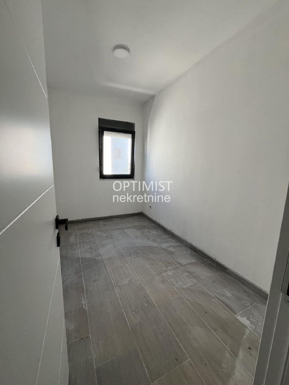 Bečmen, Đure Jakšića, 60m2, 2.5, useljiv ID#2815