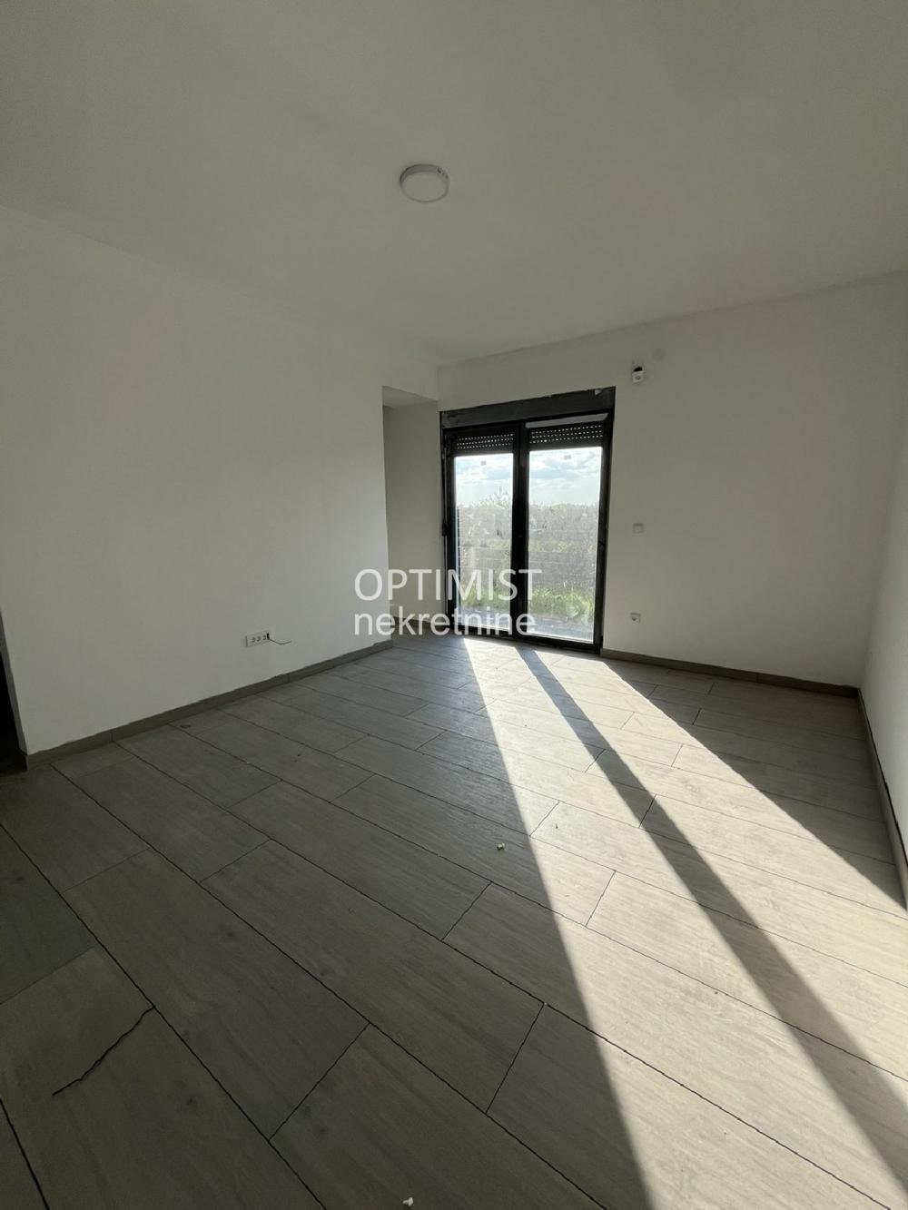 Bečmen, Đure Jakšića, 60m2, 2.5, useljiv ID#2815 89.300 €