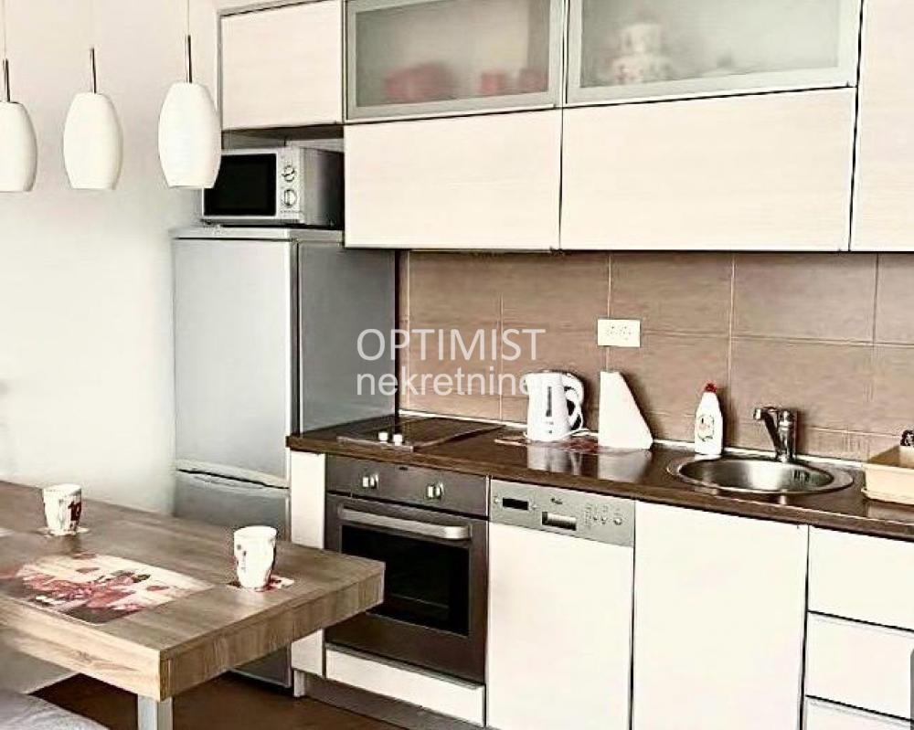 Centar, Dositejeva, 32m2, renoviran ID#2838