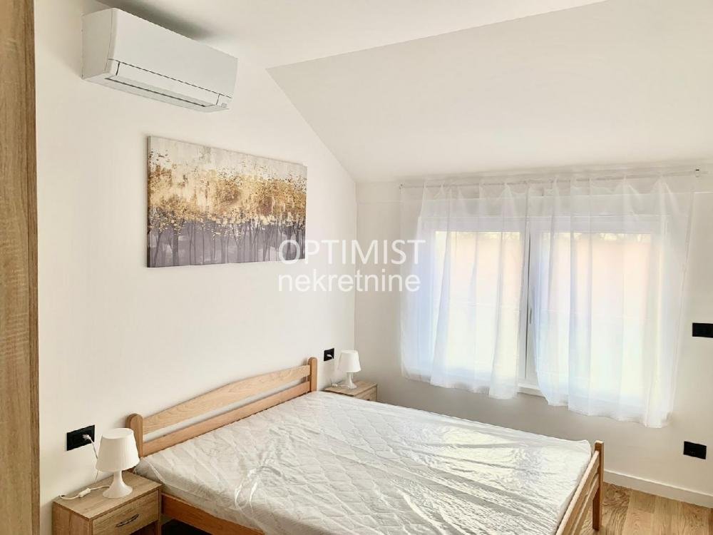 Odlična lokacija, lux duplex+garaža ID#2854