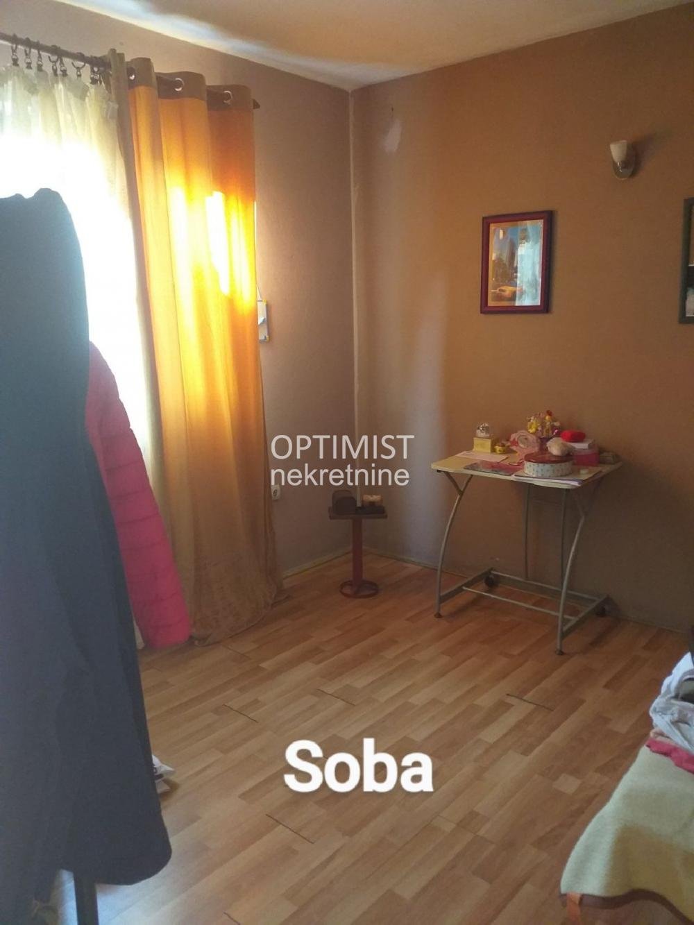 Batajnica, Velika međa nova, 242m2, 4.0 ID#2986