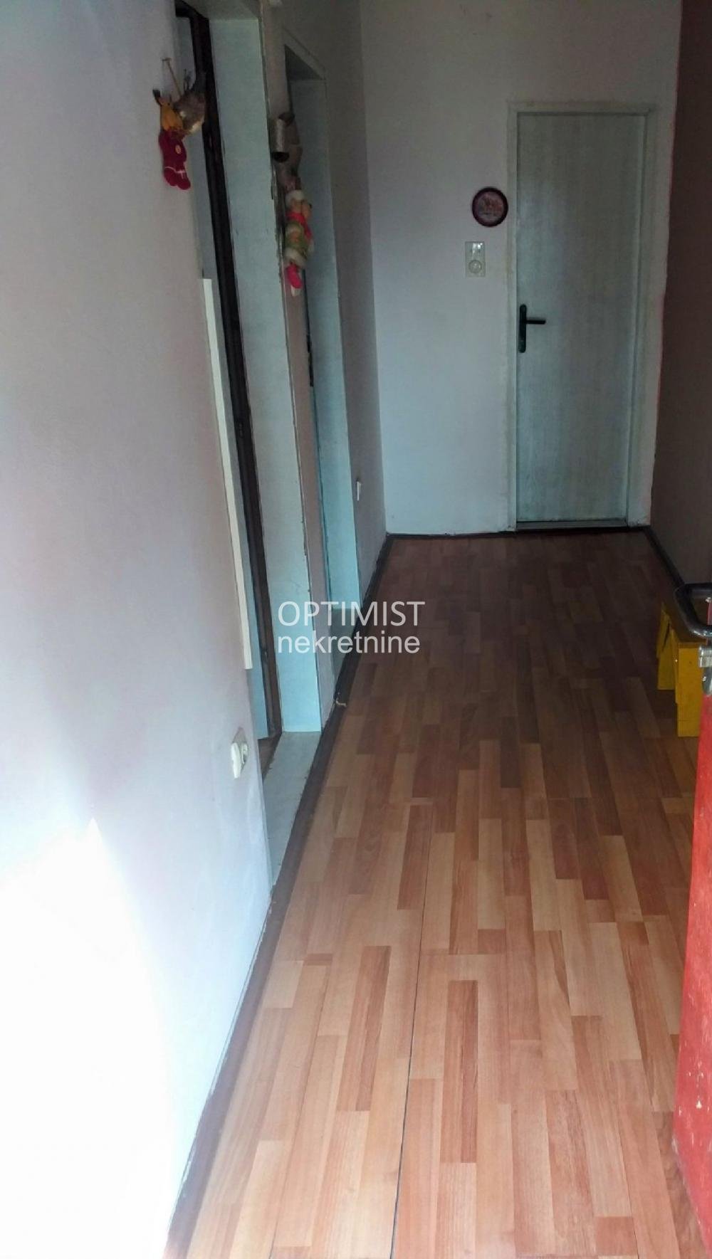Batajnica, Velika međa nova, 242m2, 4.0 ID#2986