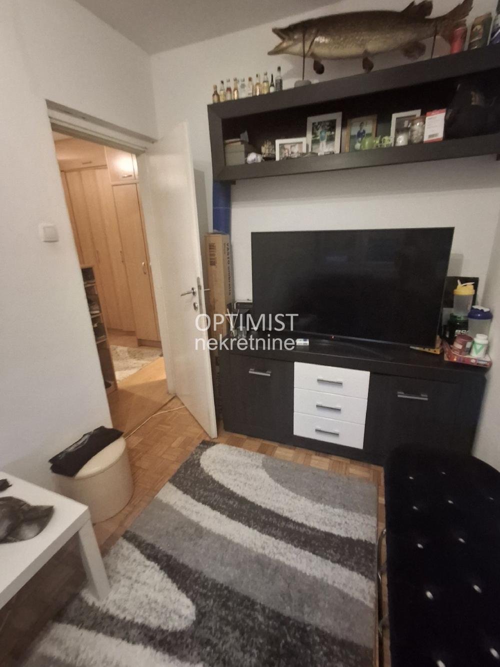 Prvomajska, 3.5 stan - Renoviran i svetao ID#2997