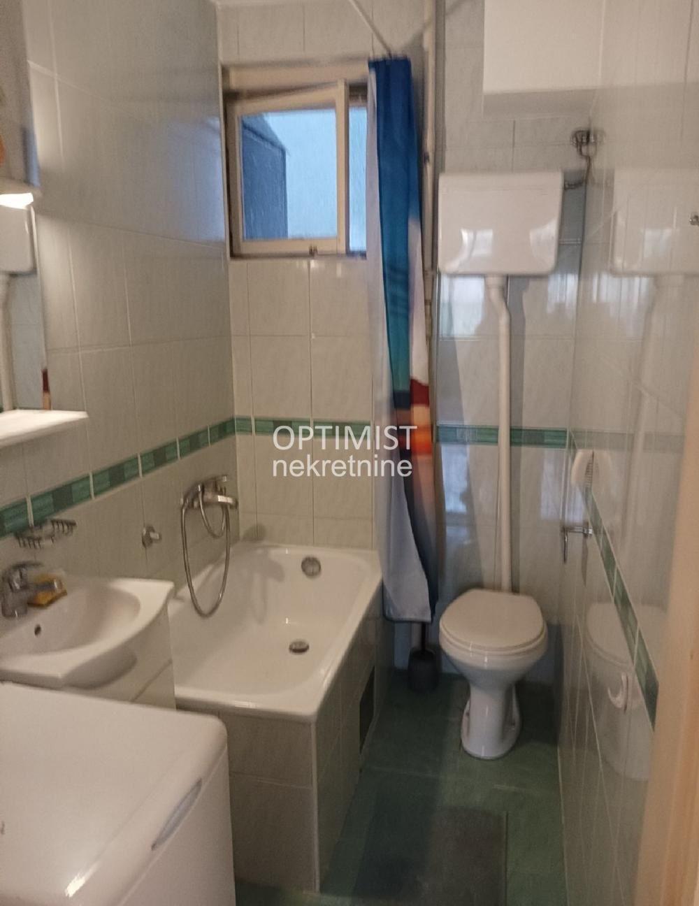 Vračar, Kičevska, uknjižen,  odmah useljiv ID#3031