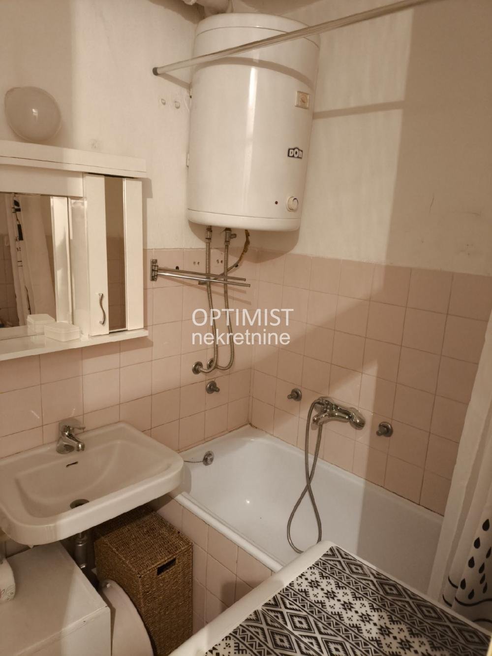 Blok 29, Bulevar Zorana Đinđića, 45m2+L, 1.0 ID#3045