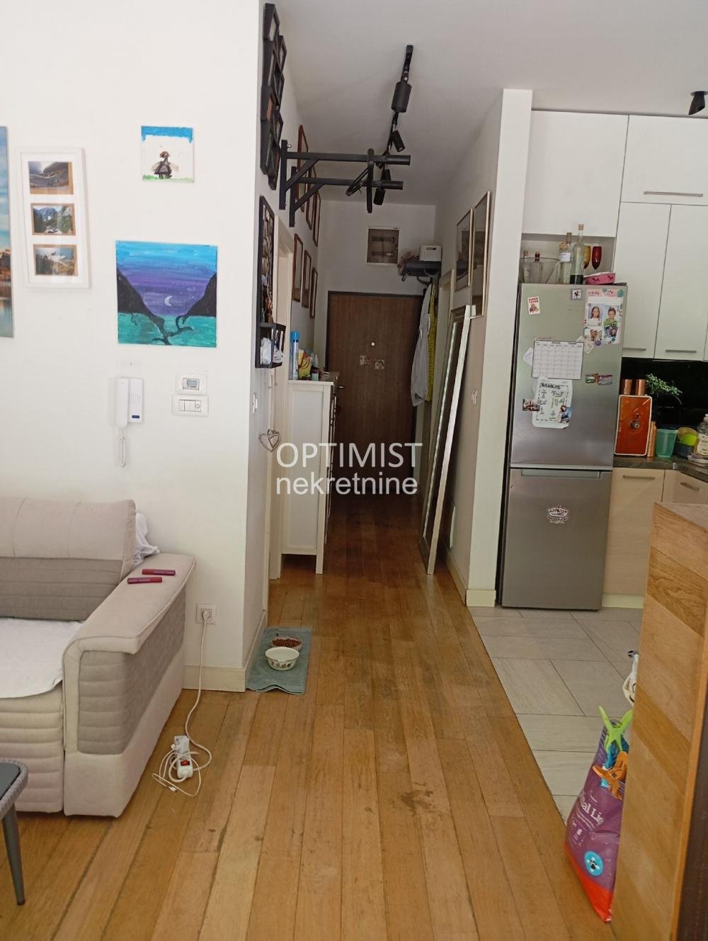 Banovo brdo, Mirosavljeva, 51m2+70m2 terasa ID#3046