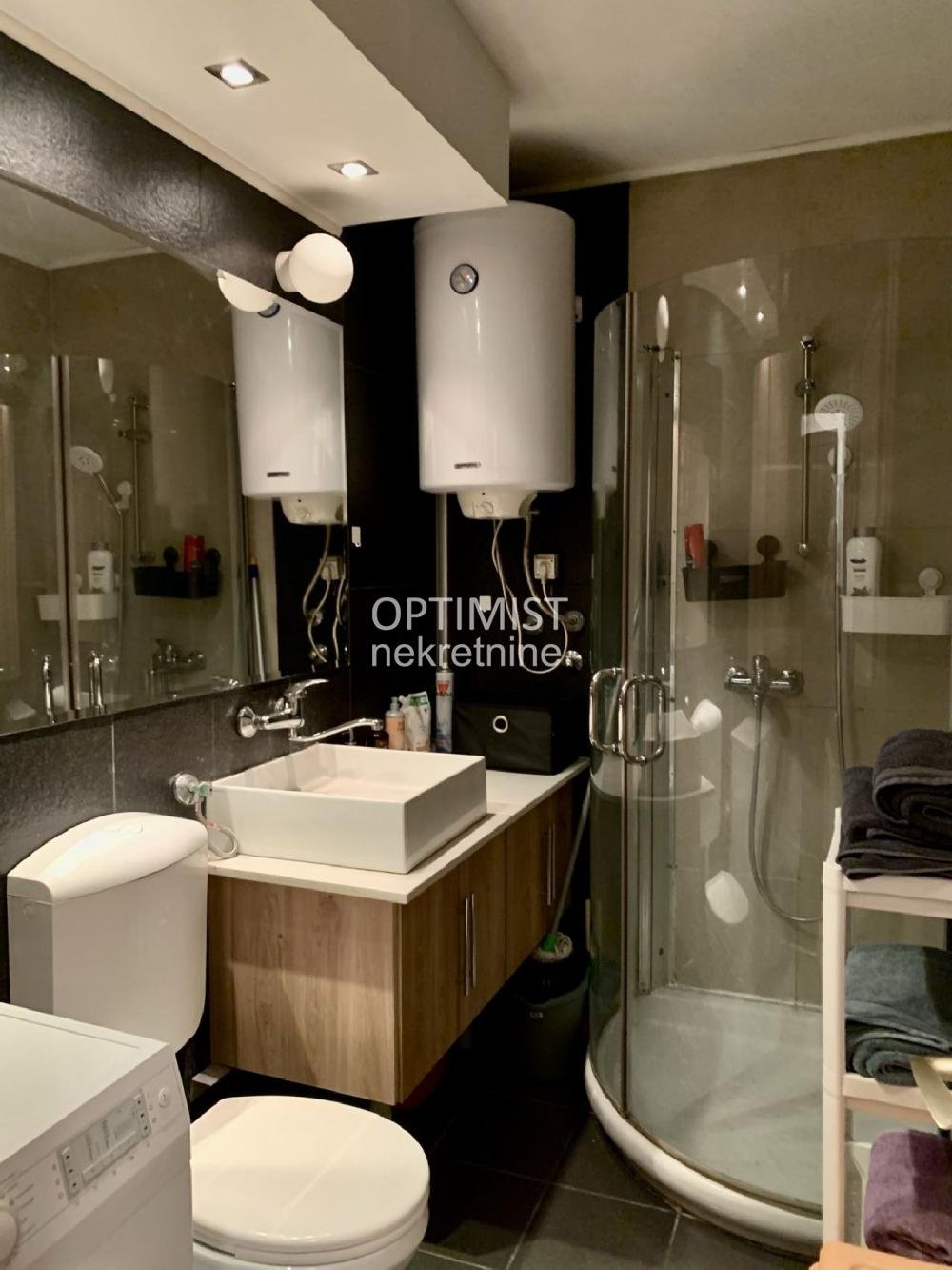 Centar-dvosoban sa terasom-45m2 ID#3054