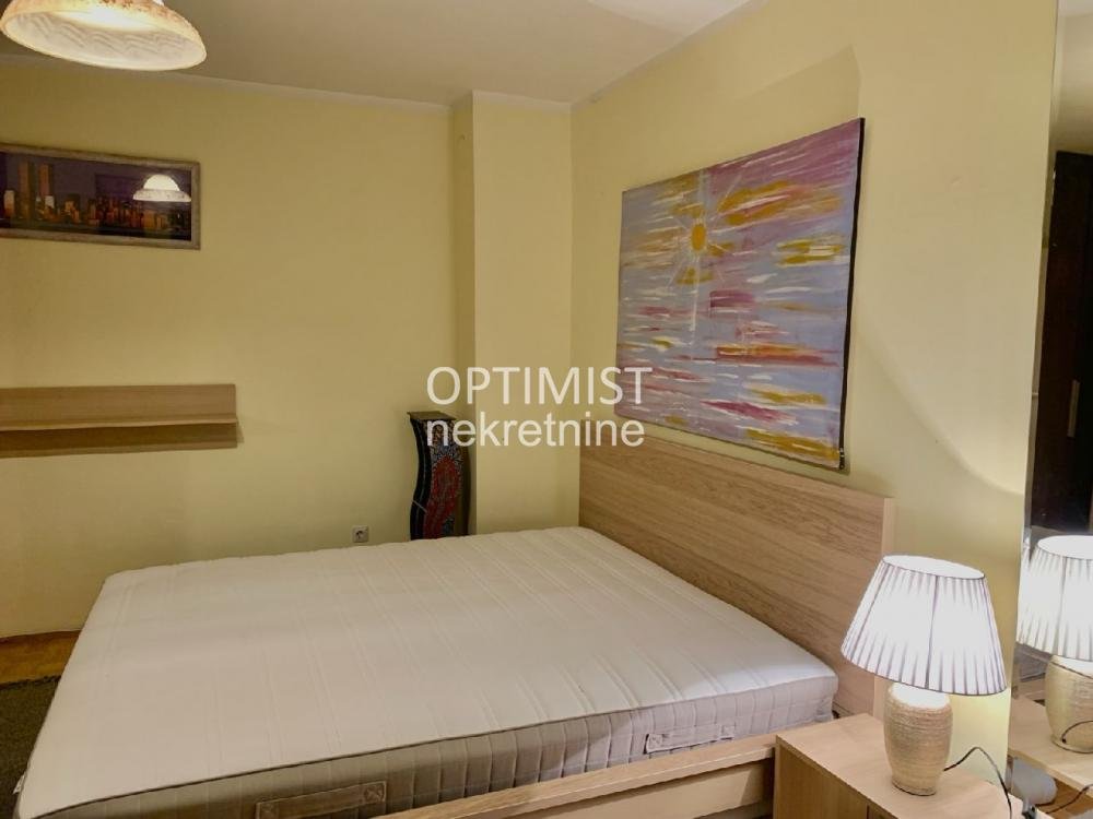 Centar-dvosoban sa terasom-45m2 ID#3054