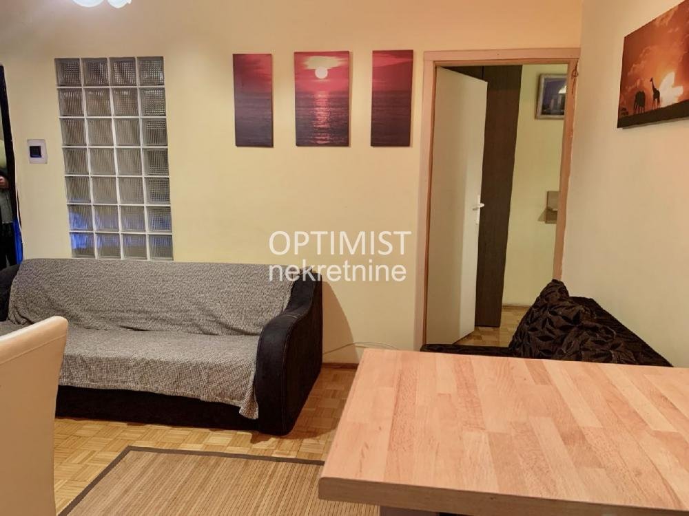 Centar-dvosoban sa terasom-45m2 ID#3054
