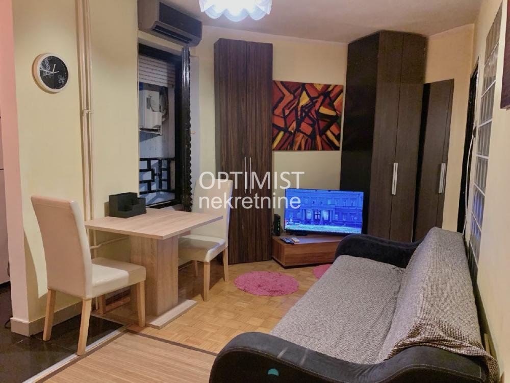 Centar-dvosoban sa terasom-45m2 ID#3054
