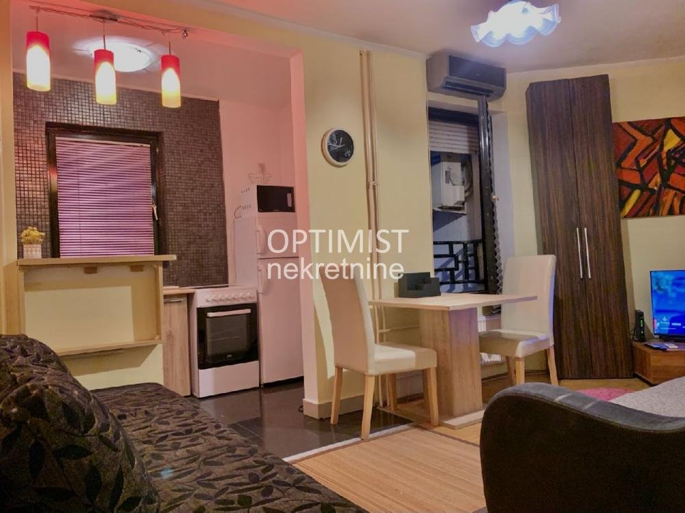 Centar-dvosoban sa terasom-45m2 ID#3054