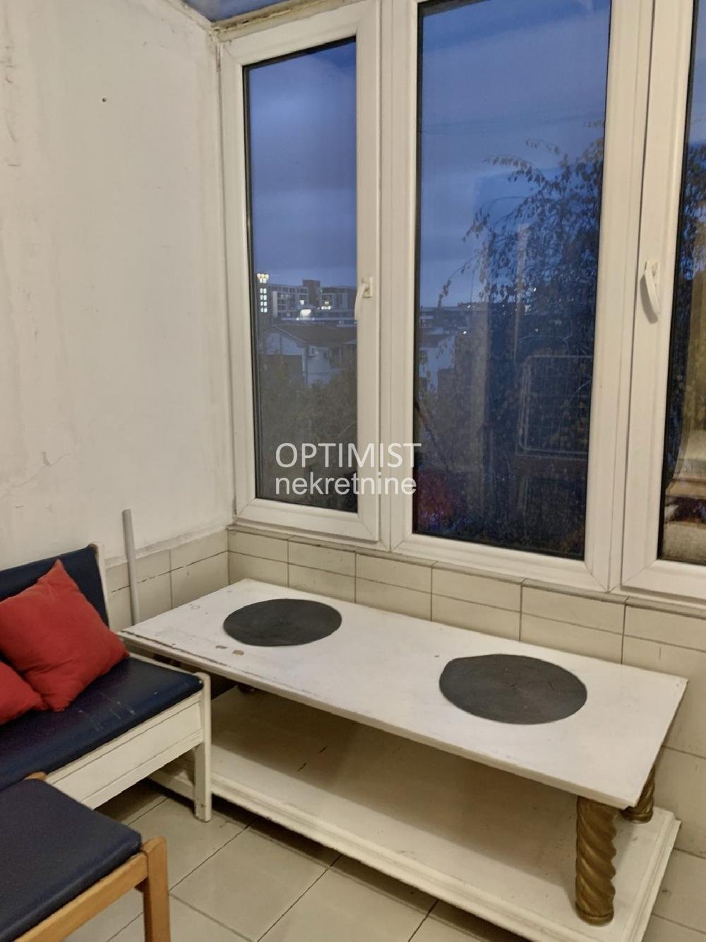 Centar-dvosoban sa terasom-45m2 ID#3054