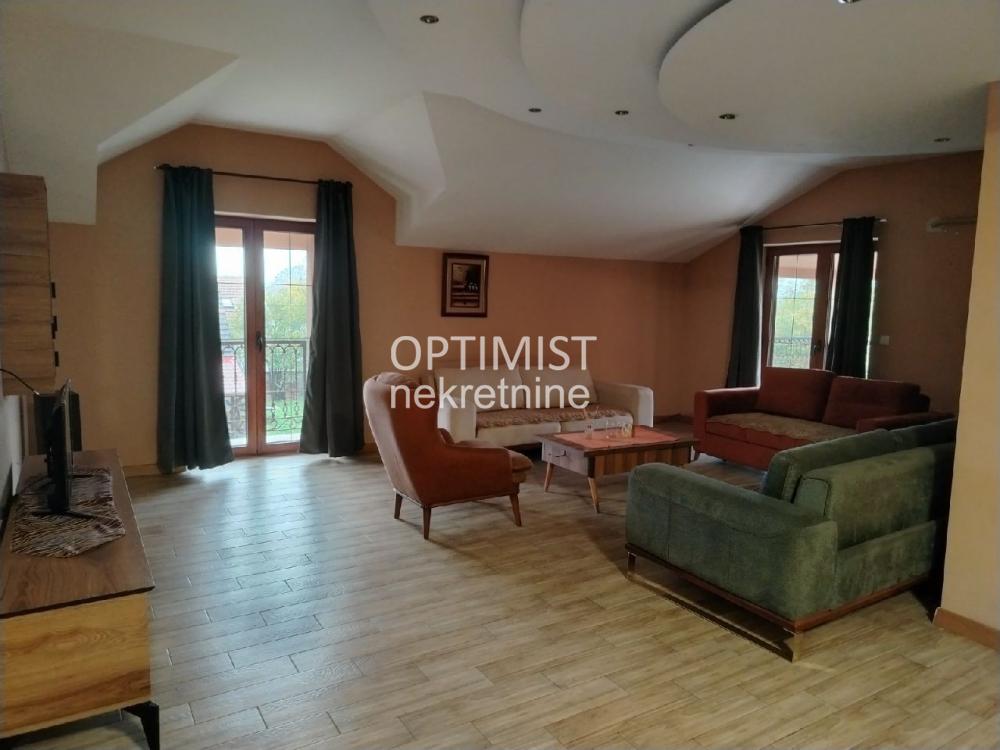 Surčin, Oračka, 220m2, 4.0 ID#3111