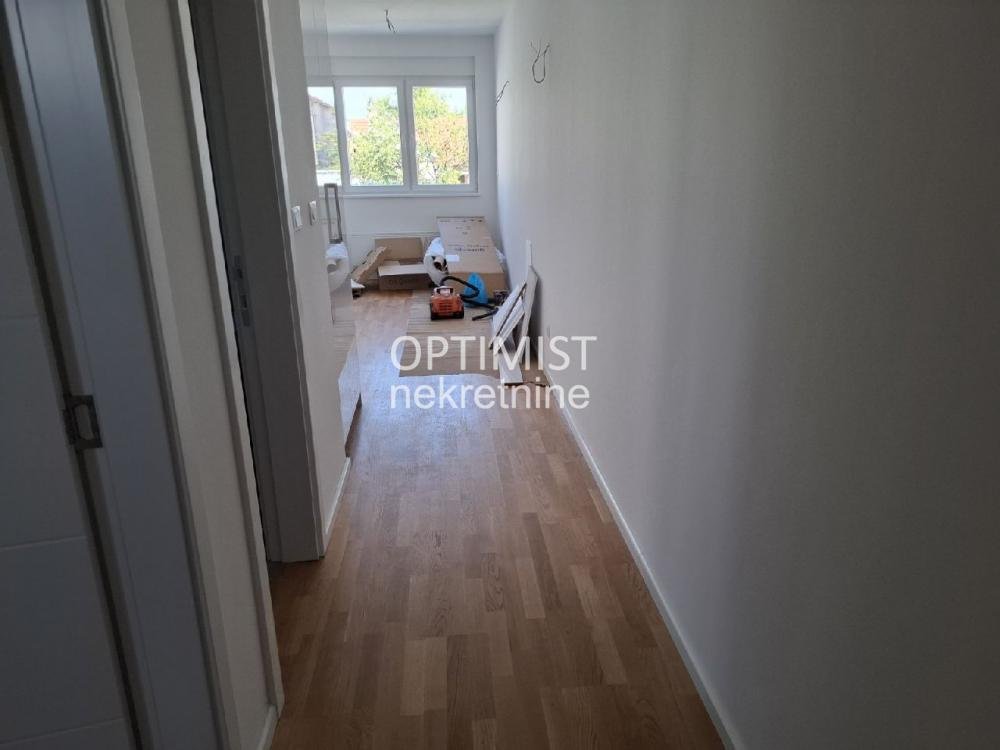 Batajnica, Braće M. Tripić, 45m2, 1.5 ID#3130