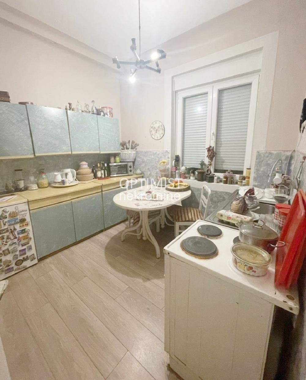 Takovska, salonac, uknjižen ID#3187 Takovska, salonac, uknjižen ID#3187