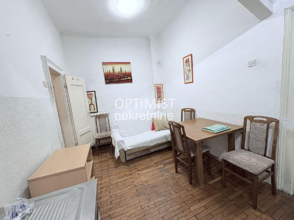 Botanička bašta, Budimska, 32+11m2, uknjižen, odmah useljiv ID#3213