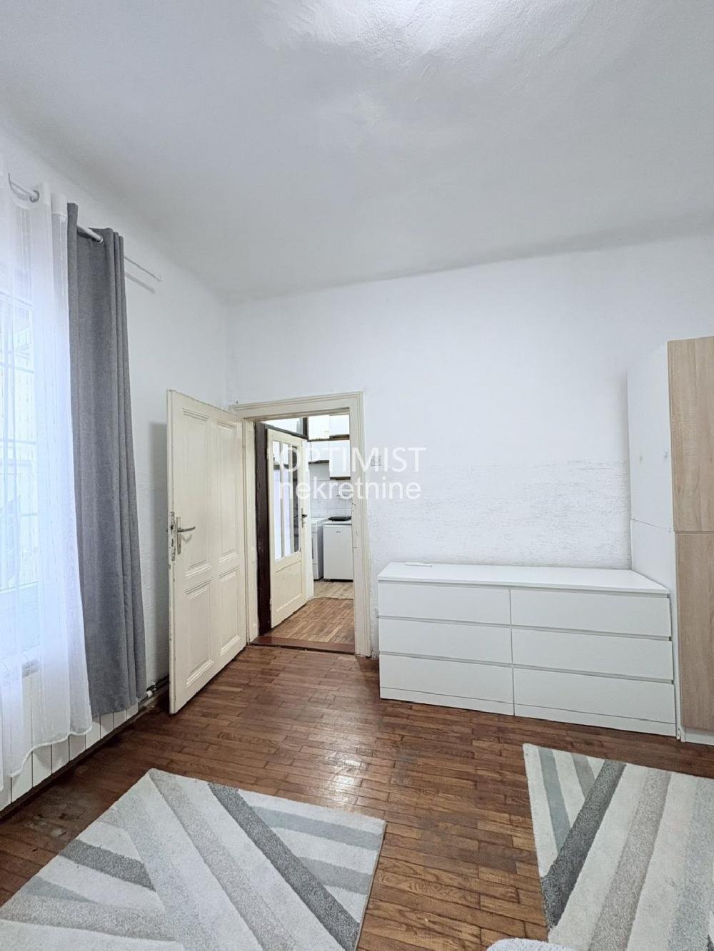 Botanička bašta, Budimska, 32+11m2, uknjižen, odmah useljiv ID#3213