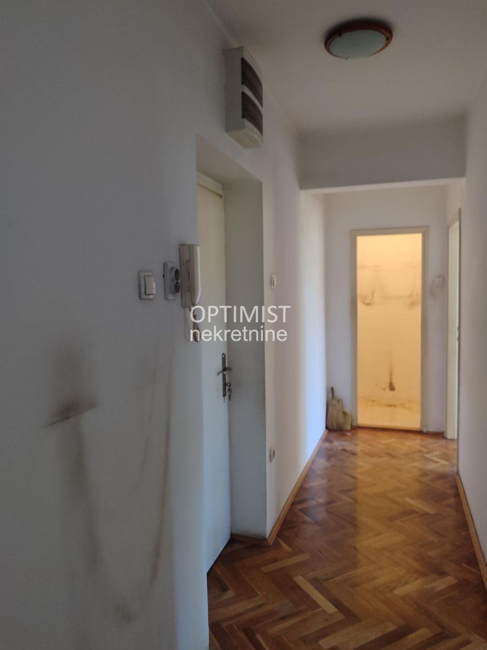 Voždovac, Braće Jerković, uknjižen, odmah useljiv ID#3234