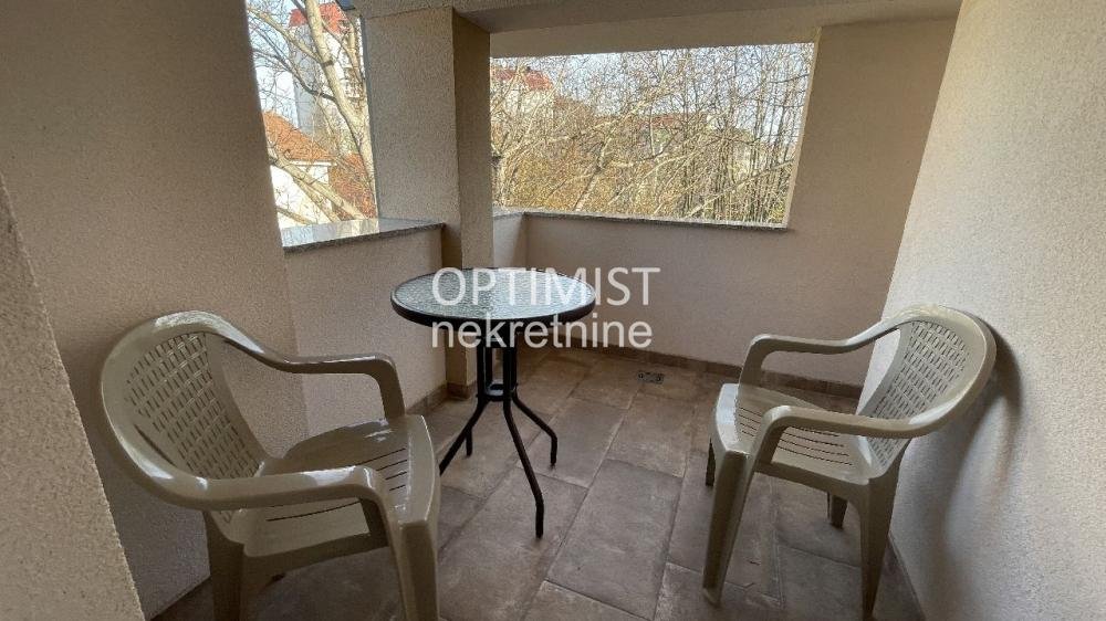 Zemun, Prvomajska, 2.5 + parking ID#3246