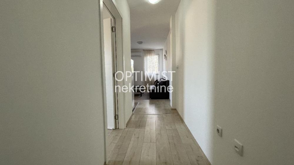 Zemun, Prvomajska, 2.5 + parking ID#3246