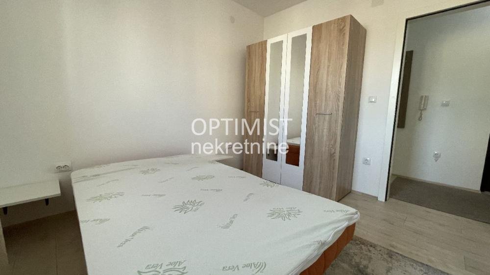 Zemun, Prvomajska, 2.5 + parking ID#3246