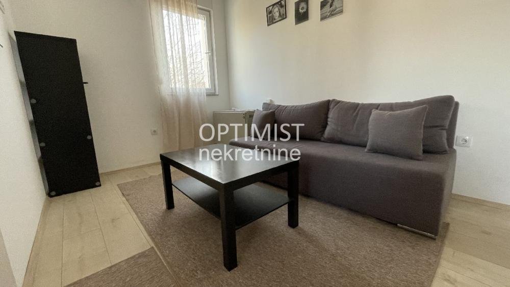 Zemun, Prvomajska, 2.5 + parking ID#3246