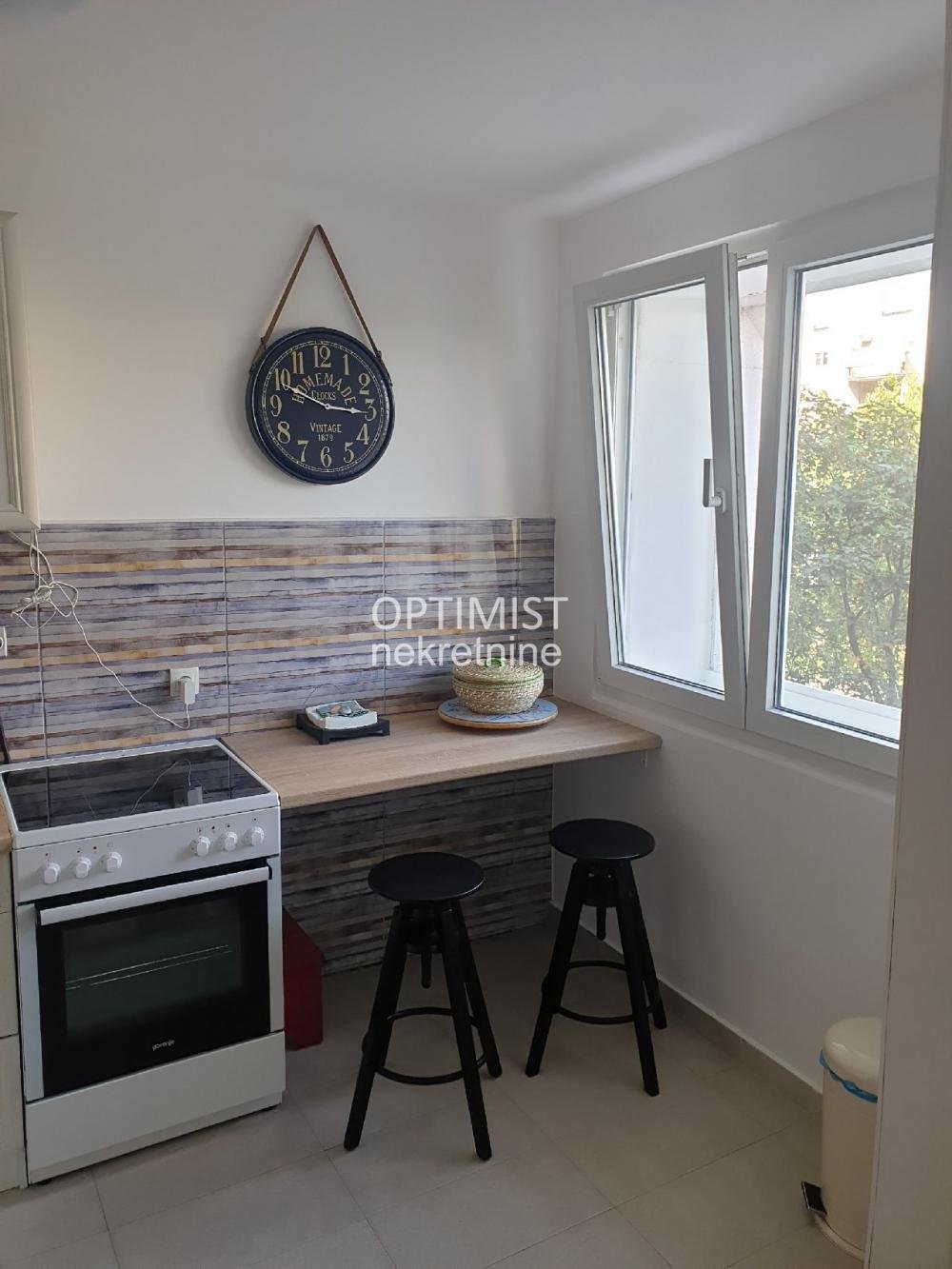 Blok 28, 56m2, u blizini Arene ID#3247