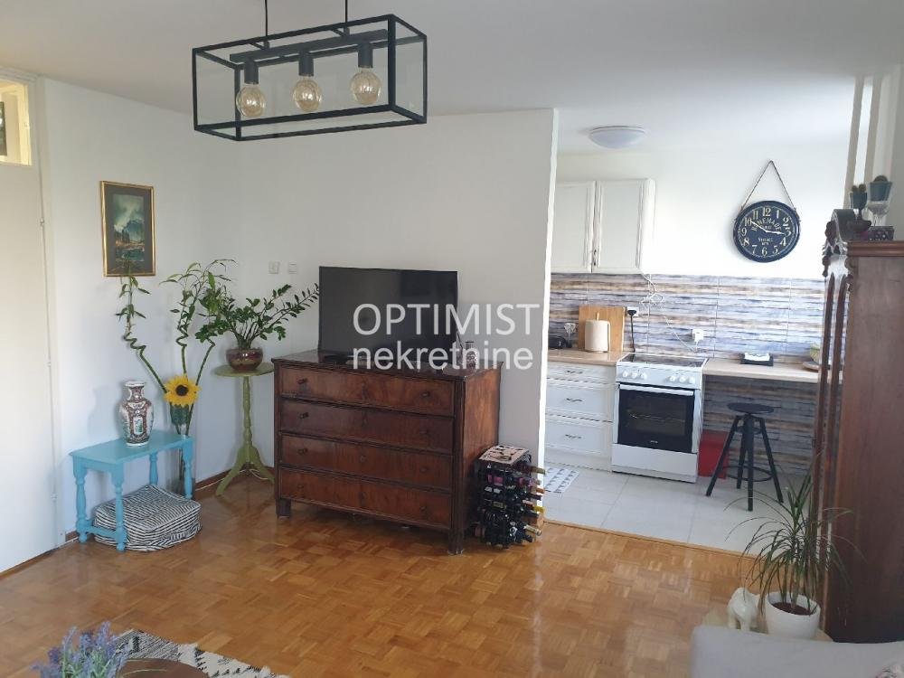 Blok 28, 56m2, u blizini Arene ID#3247