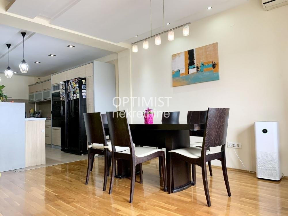 Đevđelijska, stan + 3 garažna mesta ID#3277