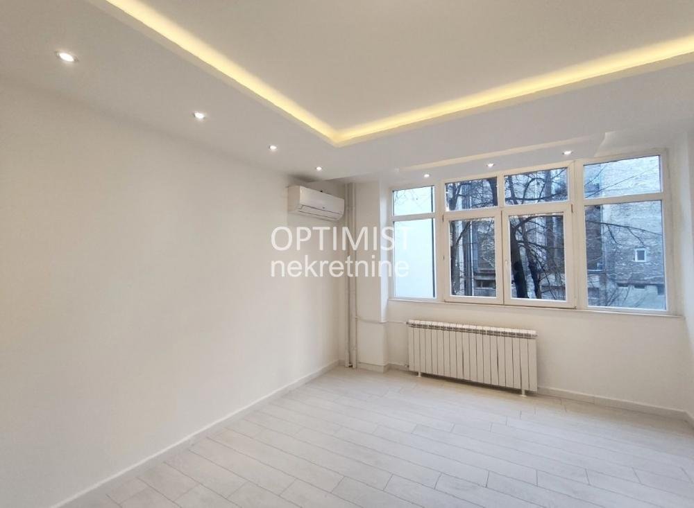 Skupština, Lux, uknjižen, odmah useljiv ID#3299