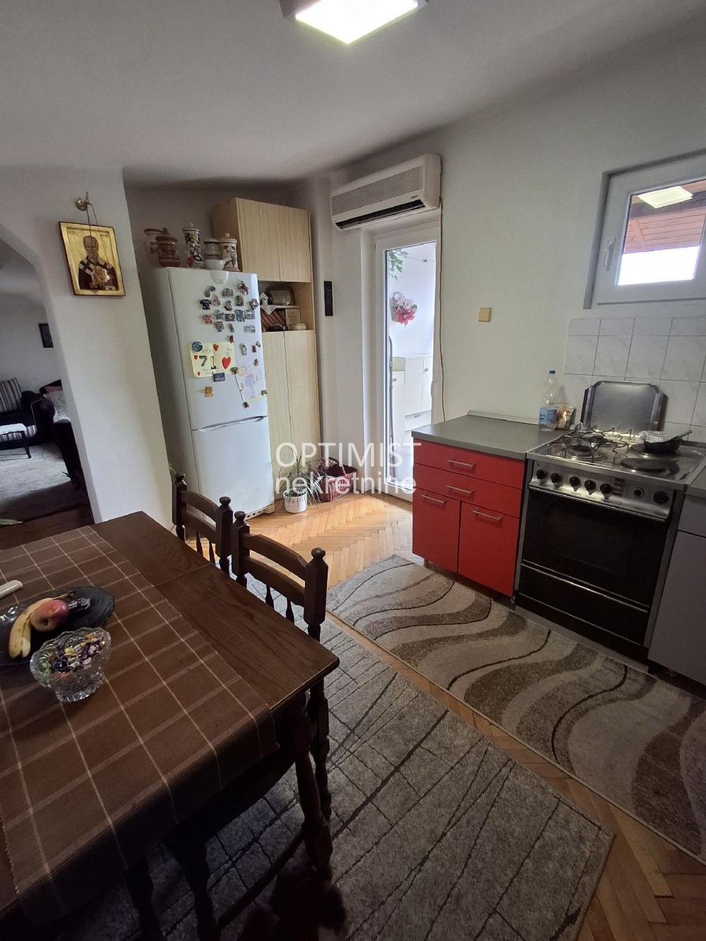 Paviljoni, Radoja Dakića, 40m2, 1.5 ID#3330