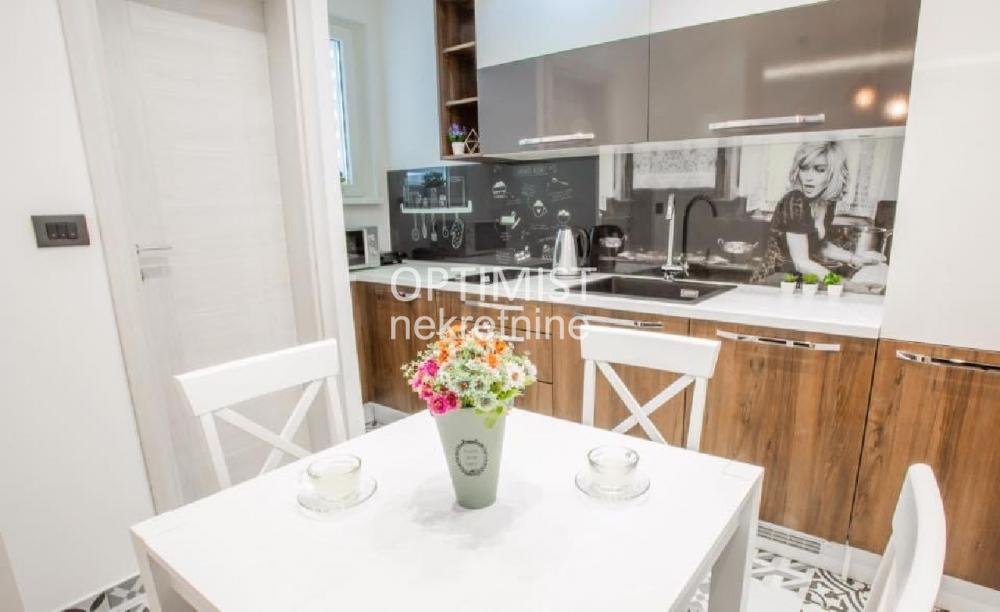 Zemun centar, Jovana Subotića, 29m2, 1.0 ID#3335