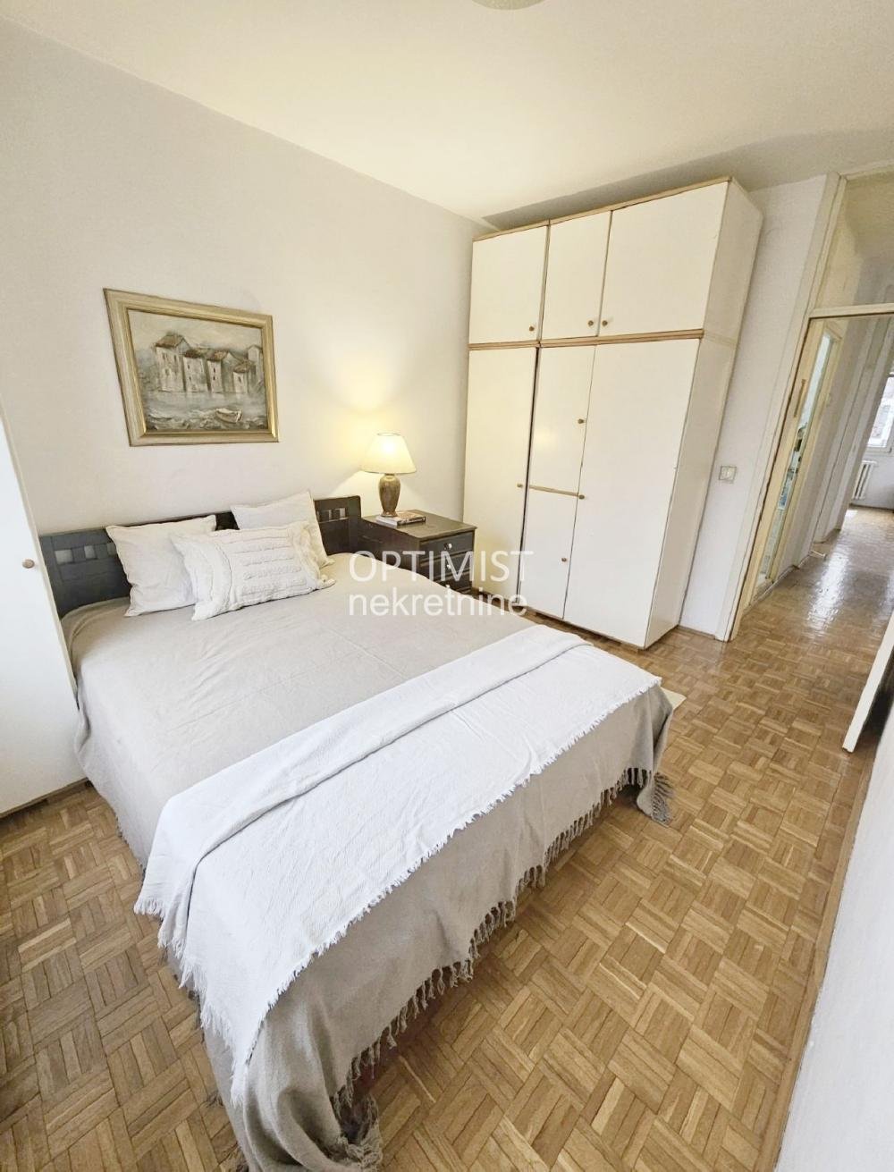 Radnička, odmah useljiv, uknjižen ID#3353