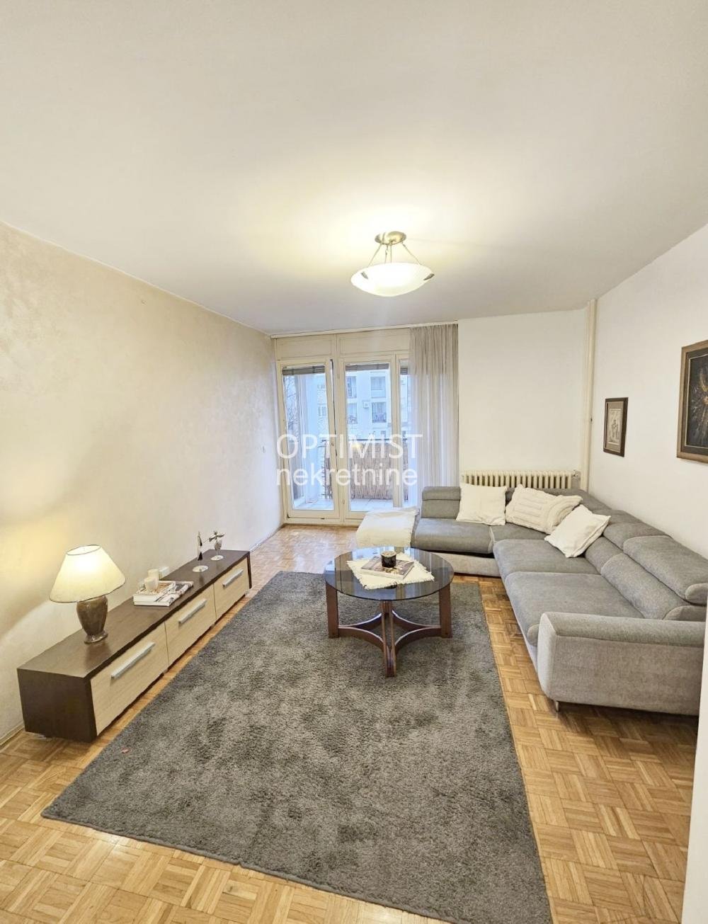 Radnička, odmah useljiv, uknjižen ID#3353