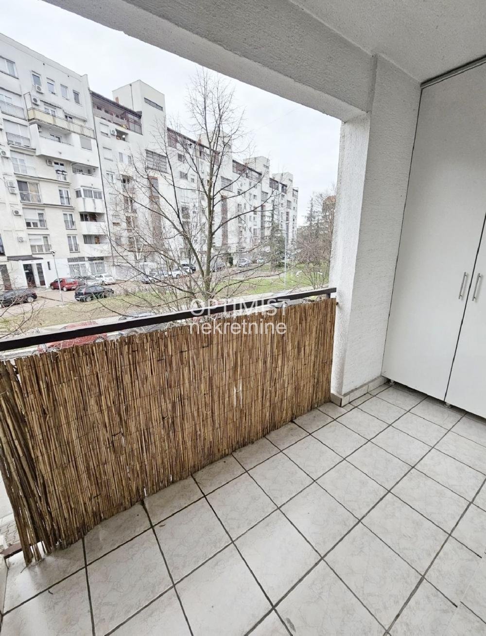 Radnička, odmah useljiv, uknjižen ID#3353