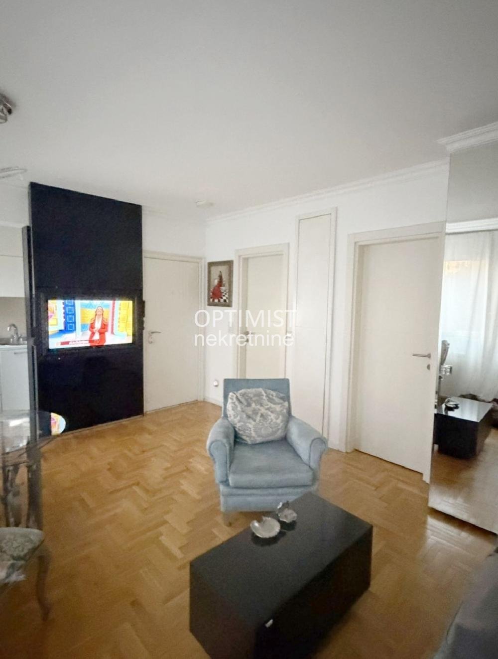 Lekino brdo, odmah useljiv, uknjižen, bez ulaganja ID#3354