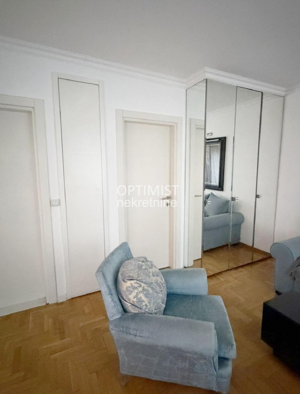 Lekino brdo, odmah useljiv, uknjižen, bez ulaganja ID#3354