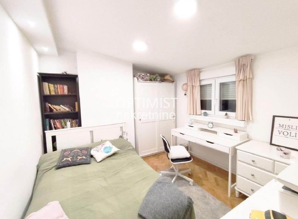 Filmski grad, luks, odmah useljiv ID#3357