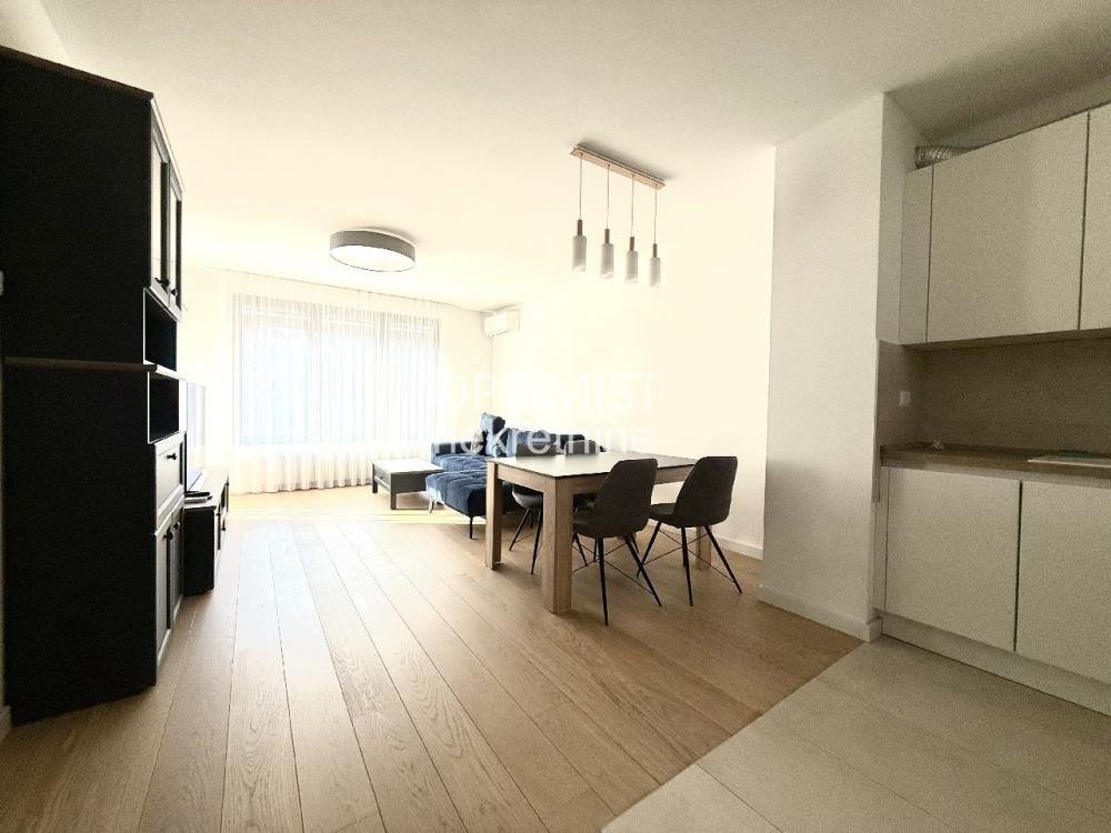 K District | Lux | 2.0 ID#3360