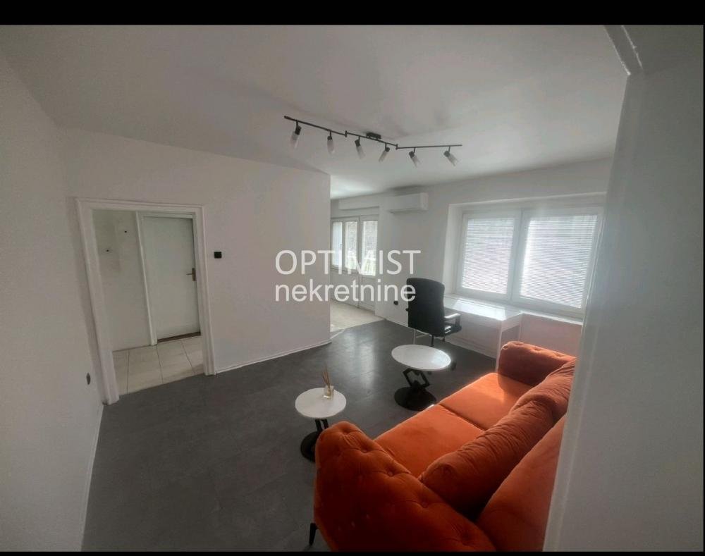 Prazan, odmah useljiv ID#3374