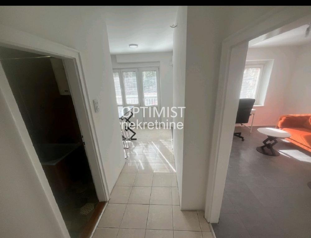 Prazan, odmah useljiv ID#3374