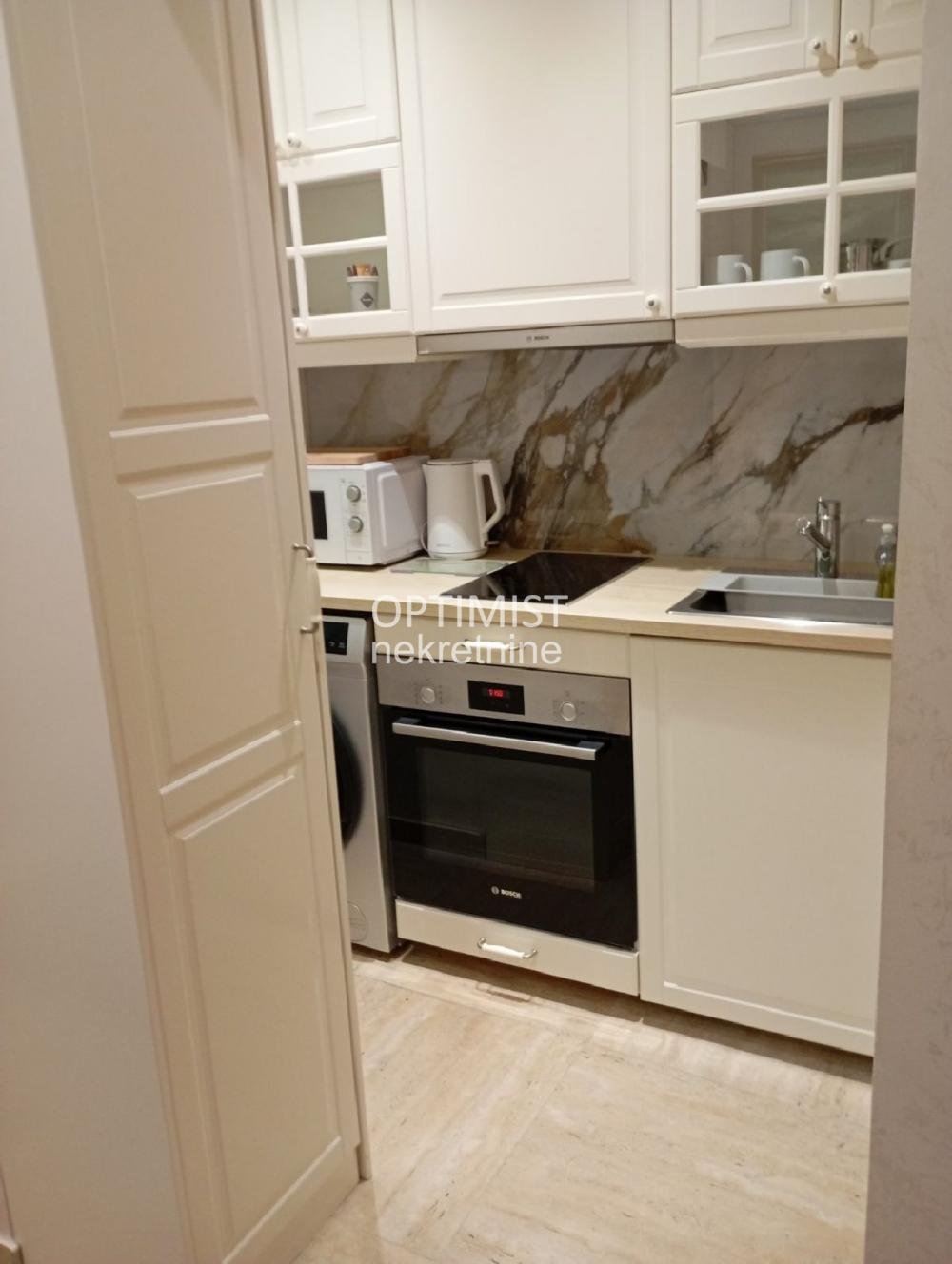 Maršala Birjuzova, 41m2, 2.0, lux ID#3382