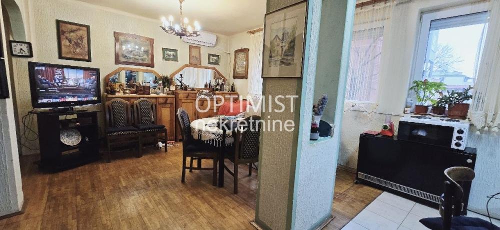 Karaburma, Patrisa Lumumbe, 3.5, uknjižen ID#3390