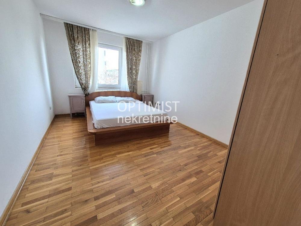 Vračar | 3.0 | Pet friendly ID#3393