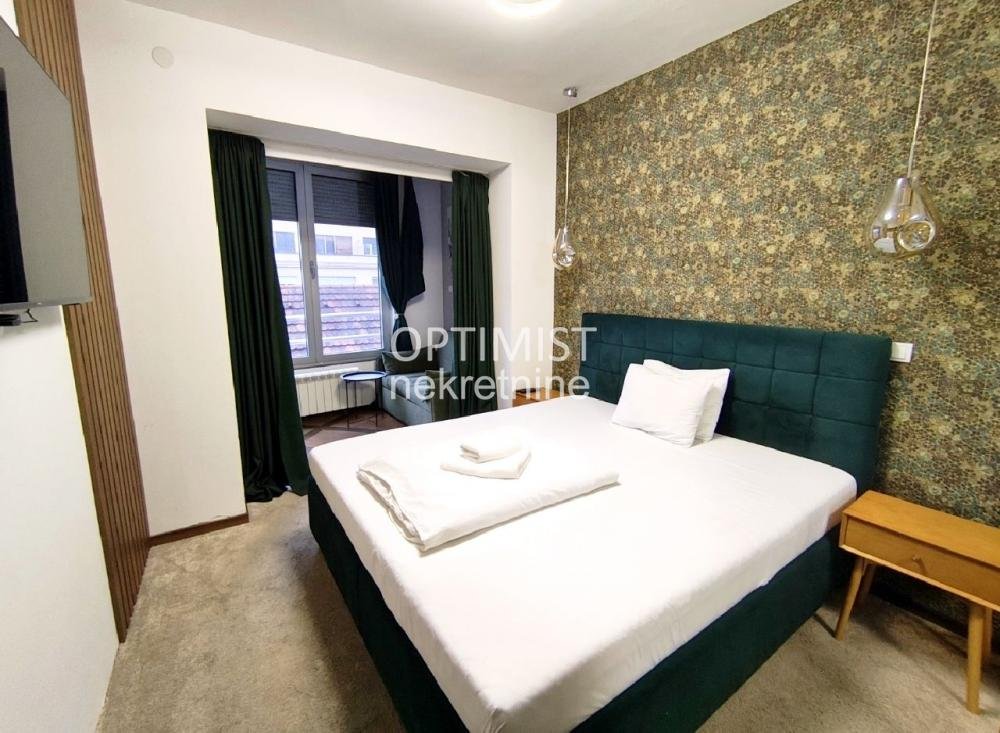 Trg republike, razrađen posao, odmah useljiv ID#3413