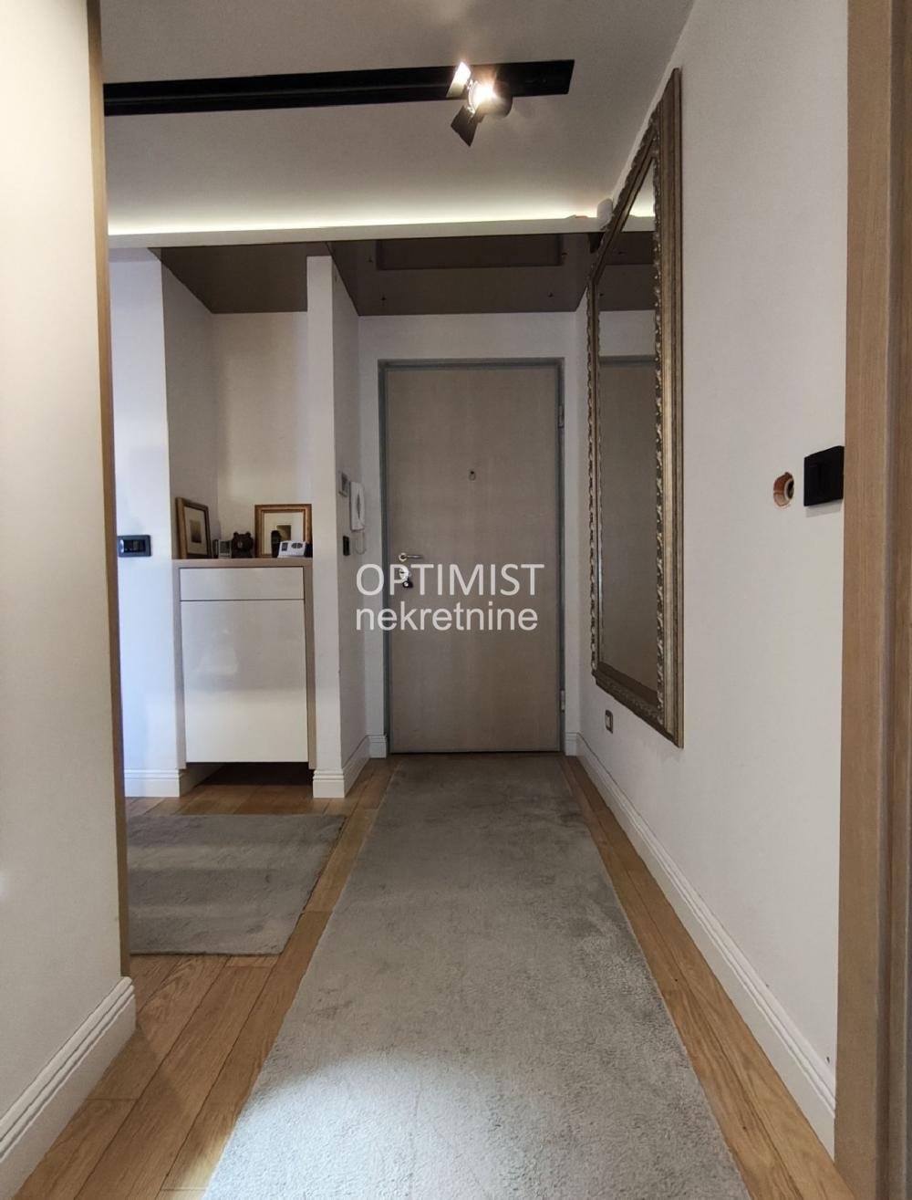 Vračar, Šumatovačka, lux, uknjižen ID#3424