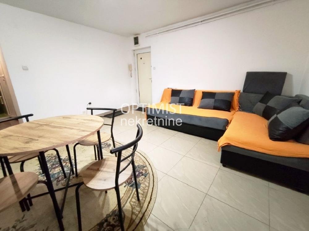 Čubura, Daničareva, uknjižen, odmah useljiv ID#3428