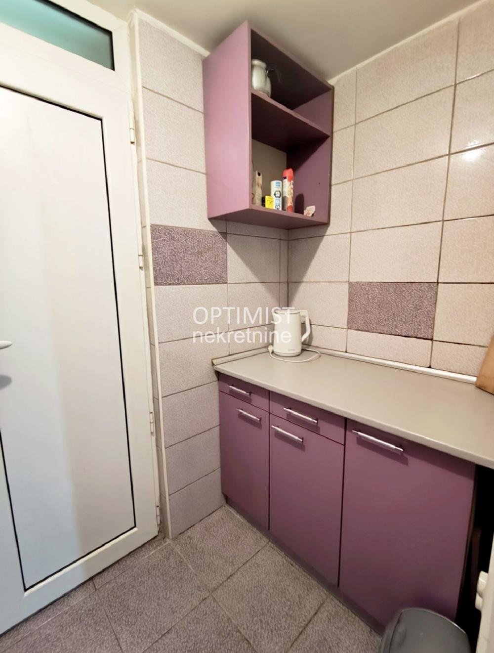 Čubura, Daničareva, uknjižen, odmah useljiv ID#3428